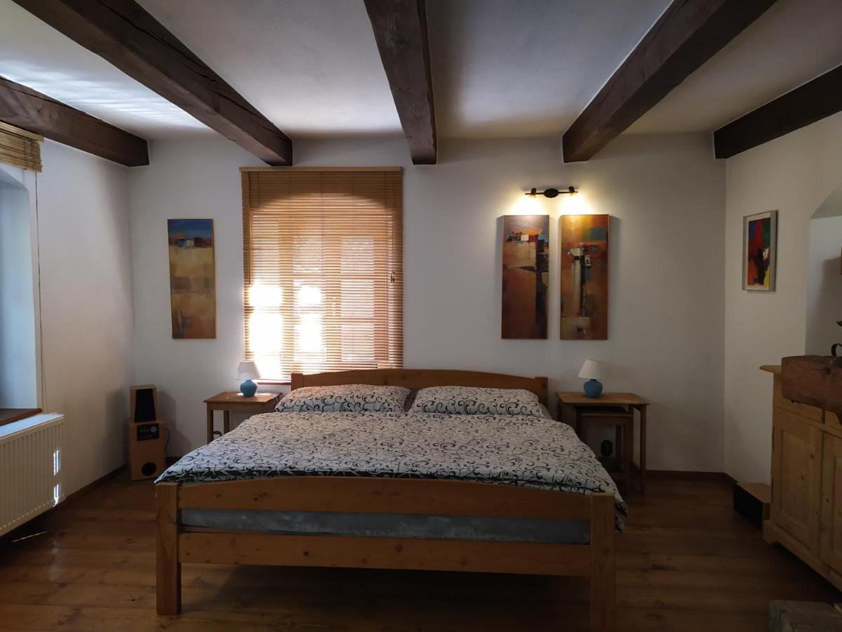 Forest Rustic Apartment Brdy Vesin Εξωτερικό φωτογραφία